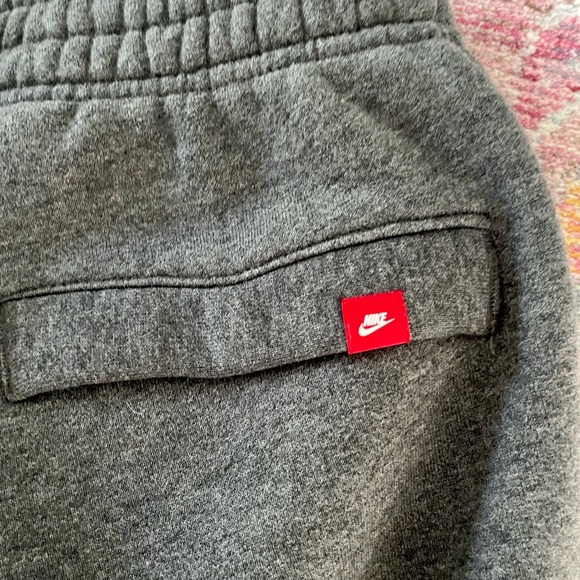 EUC Nike Air sweatpants size XL - Picture 5 of 6